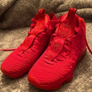 Tenis Nike Lebron Xvii University Red Size 9